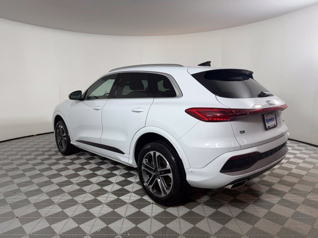 Certified 2025 Audi Q5 Premium w/ Convenience Package AWD/4WD image 6