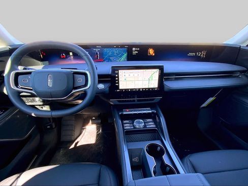 New 2026 Lincoln Nautilus Premier w/ Jet Appearance Package AWD/4WD image 5