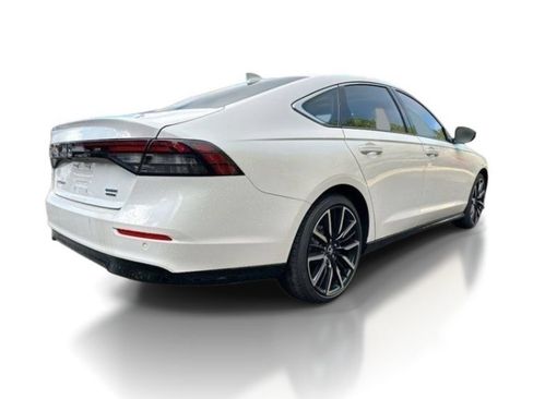 New 2025 Honda Accord Touring image 7