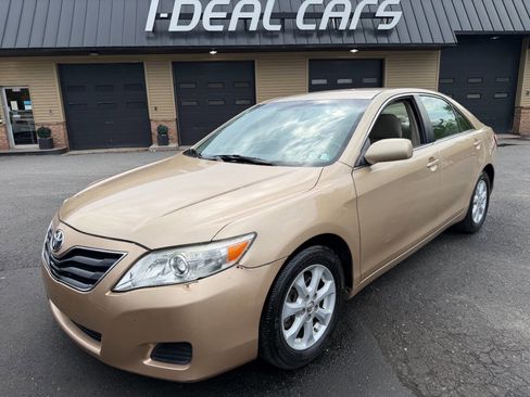 Used 2010 Toyota Camry LE FWD image 47