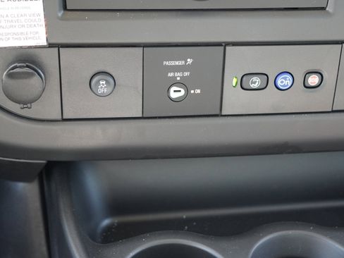 New 2025 GMC Savana 3500 w/ Power Convenience Package RWD image 25