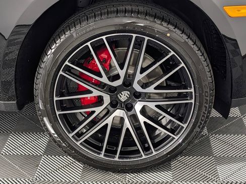 New 2026 Porsche Macan S image 14