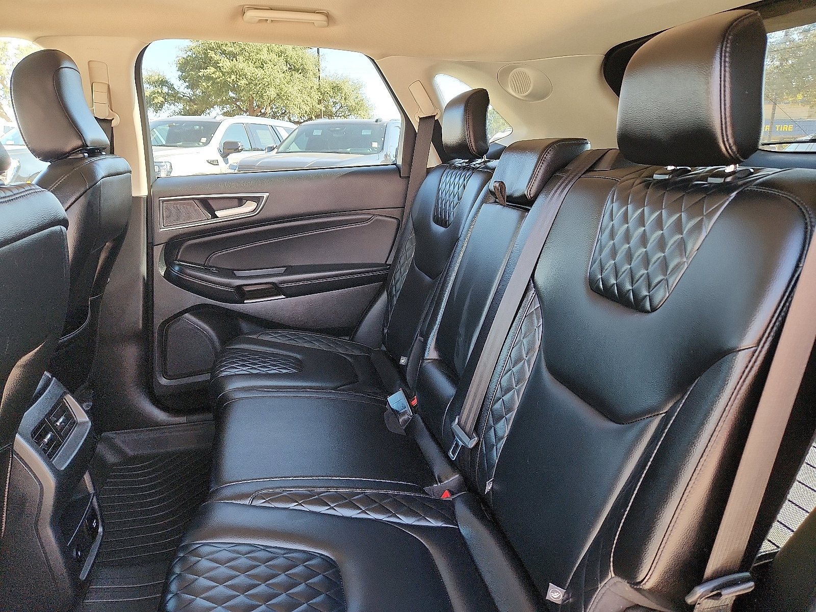 Used 2023 Ford Edge Titanium AWD/4WD image 13
