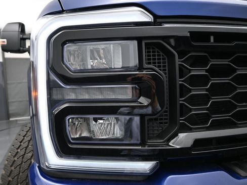 New 2026 Ford F350 Lariat w/ Black Appearance Package image 15