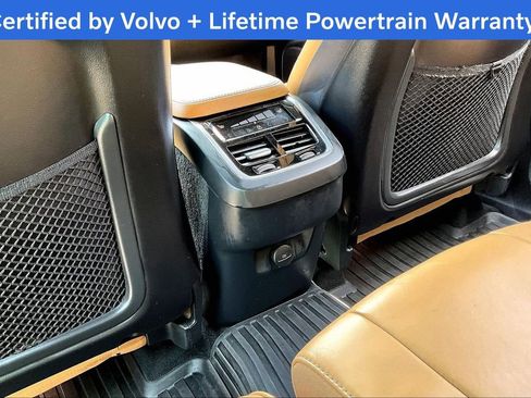 Certified 2023 Volvo XC90 B6 Ultimate w/ Lounge Package image 31