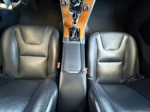 Used 2017 Volvo XC60 T5 Inscription w/ Preferred Option Package AWD/4WD image 49