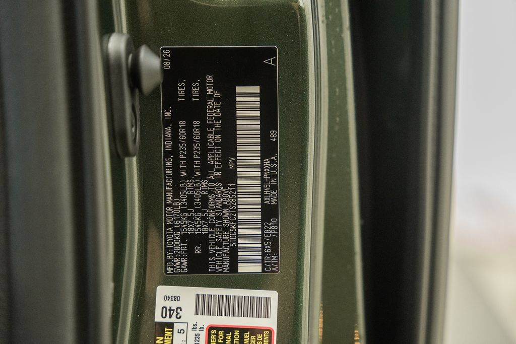 New 2026 Toyota Sienna XLE Woodland Edition AWD/4WD image 47