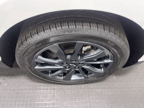 Used 2022 Chevrolet Equinox RS w/ LPO, Floor Liner Package image 27