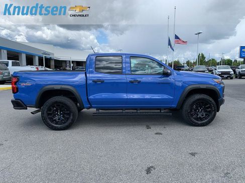 Used 2025 Chevrolet Colorado Trail Boss AWD/4WD image 8