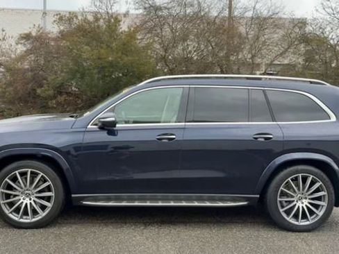 Used 2022 Mercedes-Benz GLS 450 4MATIC image 7