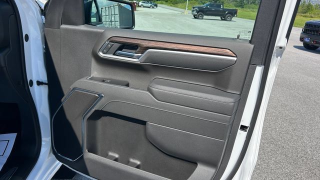 New 2026 Chevrolet Silverado 1500 RST w/ Z71 Off-Road Package AWD/4WD image 40