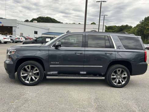 Used 2019 Chevrolet Tahoe LT w/ LT Signature Package AWD/4WD image 4
