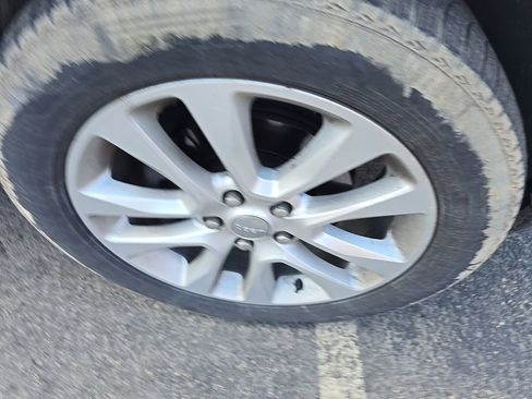 Used 2017 Jeep Grand Cherokee Limited w/ Luxury Group II image 11