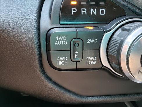 Used 2019 RAM 1500 Big Horn AWD/4WD image 20