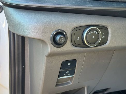 Used 2023 Ford E-Transit Medium Roof RWD image 20
