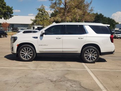 Used 2022 GMC Yukon Denali w/ Denali Premium Package AWD/4WD image 4