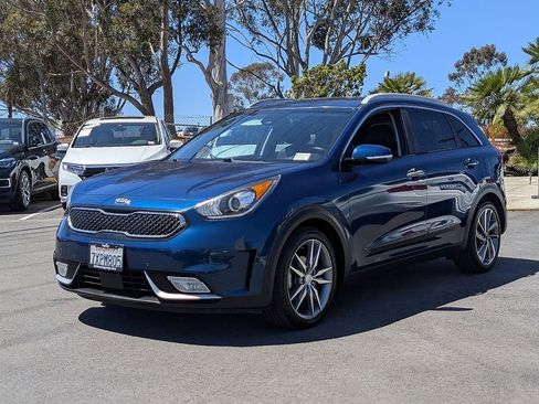 Used 2017 Kia Niro Touring w/ Advanced Technology Package FWD image 7