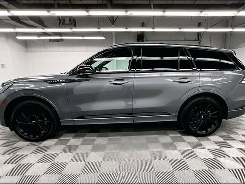 Used 2025 Lincoln Aviator Reserve w/ Luxury Package AWD/4WD image 14