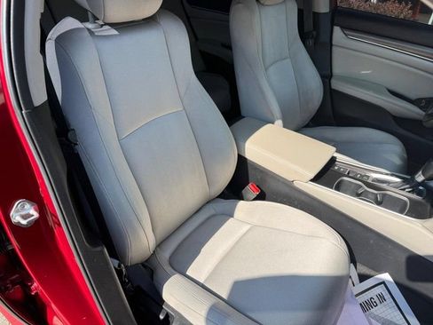 Used 2021 Honda Accord LX image 11