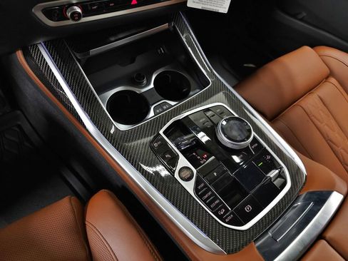 Used 2026 BMW X7 M60i AWD/4WD image 32