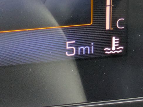 New 2026 Chevrolet Trax RS w/ Sunroof Package image 19