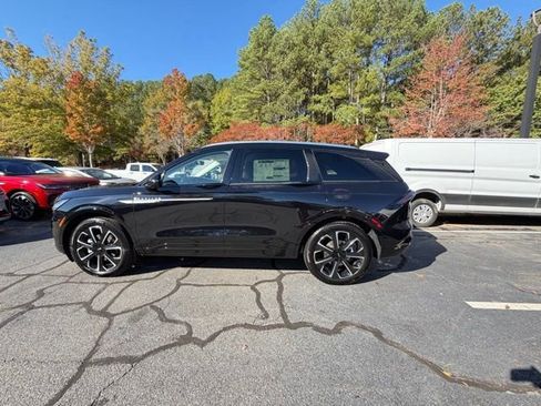 New 2026 Lincoln Nautilus Reserve image 4