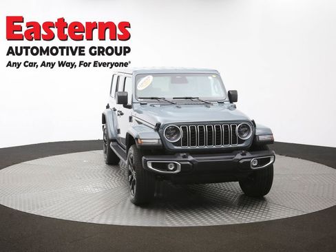 Used 2025 Jeep Wrangler Unlimited Sahara image 51