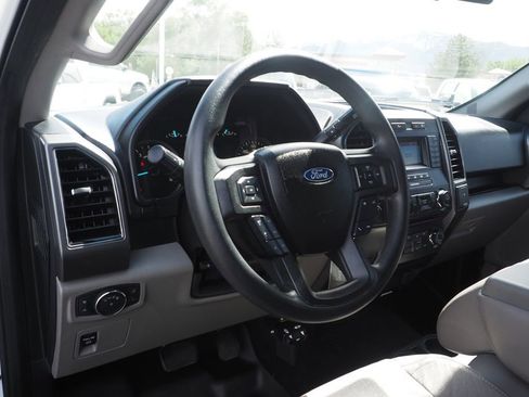 Used 2018 Ford F150 XLT AWD/4WD image 13
