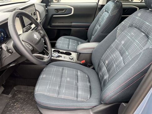 Used 2025 Ford Bronco Sport Heritage w/ Convenience Package image 12