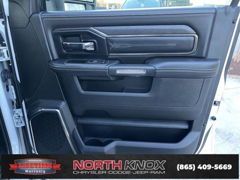 Used 2023 RAM 2500 Limited w/ Towing Technology Group image 28