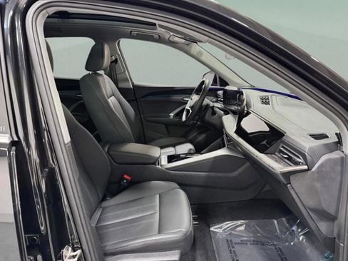 Used 2025 Audi Q5 Premium Plus w/ Premium Plus image 18
