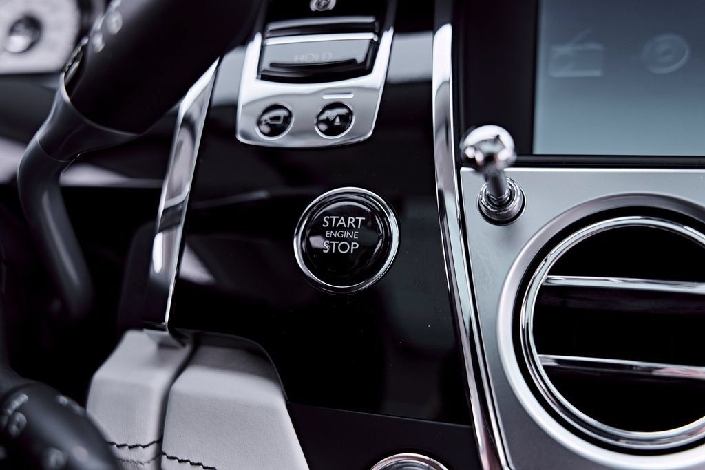 Used 2014 Rolls-Royce Wraith RWD image 82