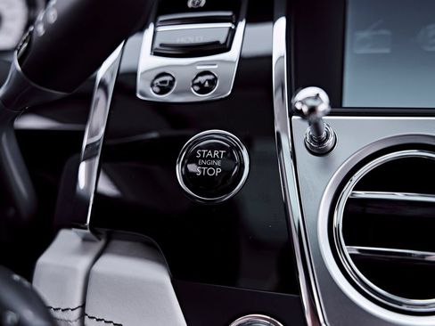Used 2014 Rolls-Royce Wraith RWD image 82
