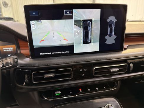 Used 2022 Lincoln Nautilus Reserve w/ Equipment Group 201A image 18