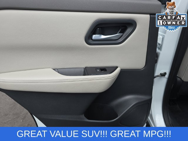Used 2025 Nissan Rogue SV FWD image 14