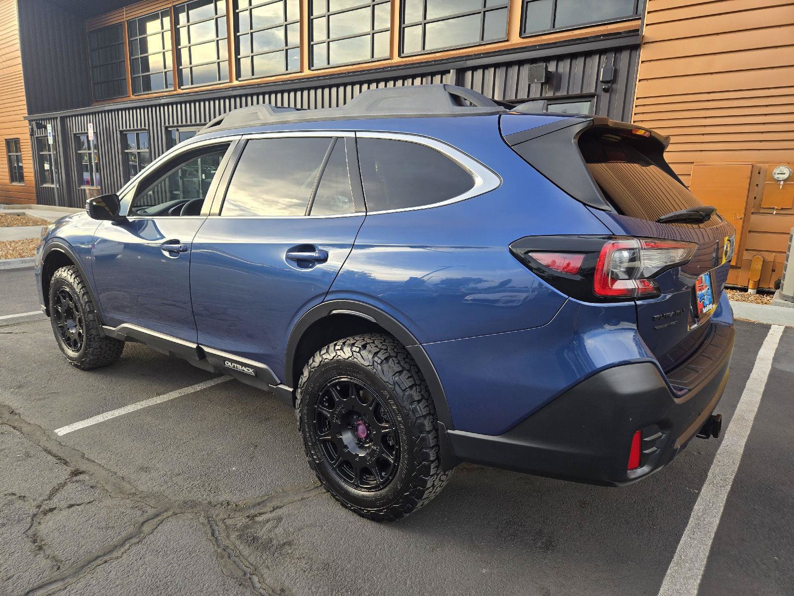 Used 2020 Subaru Outback Onyx Edition XT w/ Popular Package #2 AWD/4WD image 3
