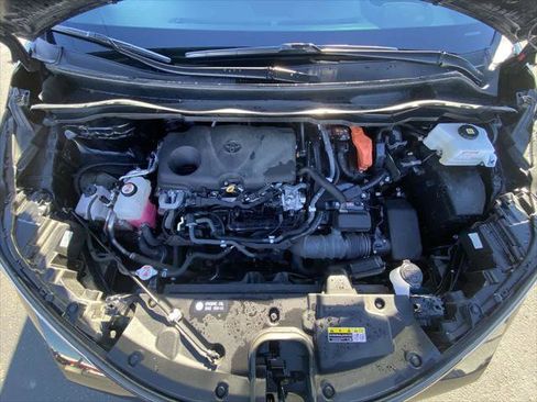 Certified 2022 Toyota Sienna Platinum image 27