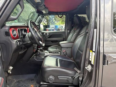 Used 2018 Jeep Wrangler Unlimited Rubicon AWD/4WD image 13