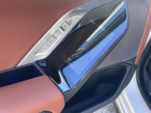 New 2026 BMW 750e xDrive w/ Executive Package AWD/4WD image 22