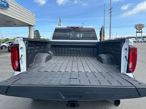Used 2022 GMC Sierra 2500 AT4 w/ AT4 Premium Plus Package AWD/4WD image 27