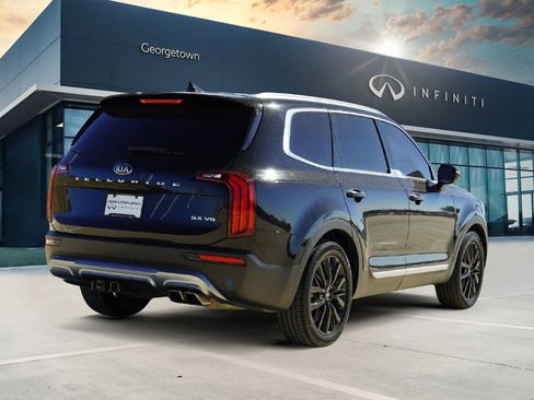 Used 2020 Kia Telluride SX w/ Towing Package image 5