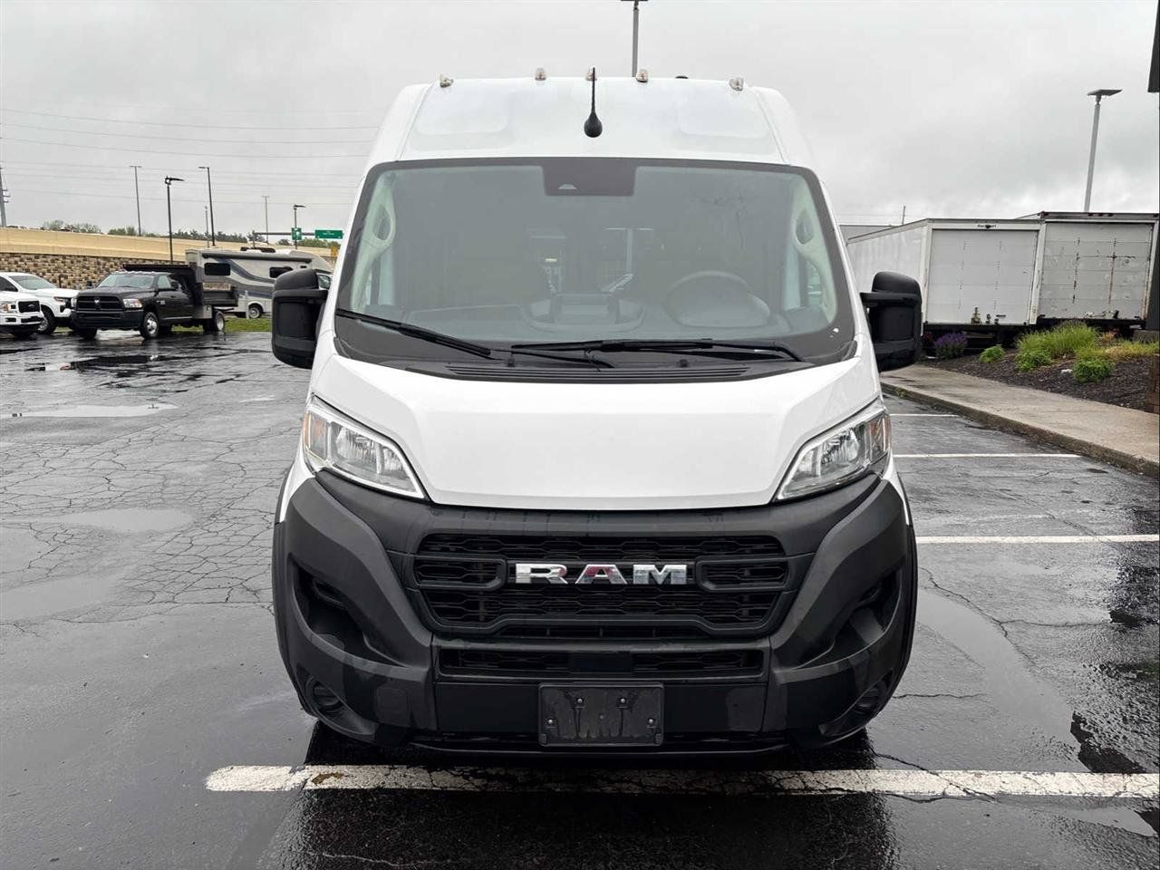 Used 2023 RAM ProMaster 2500 FWD image 3