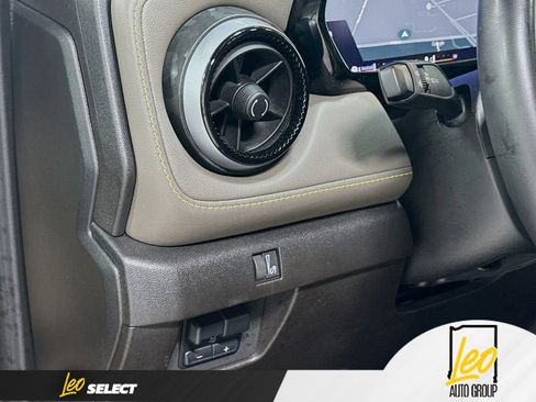 Used 2024 Chevrolet Colorado ZR2 w/ Technology Package image 10