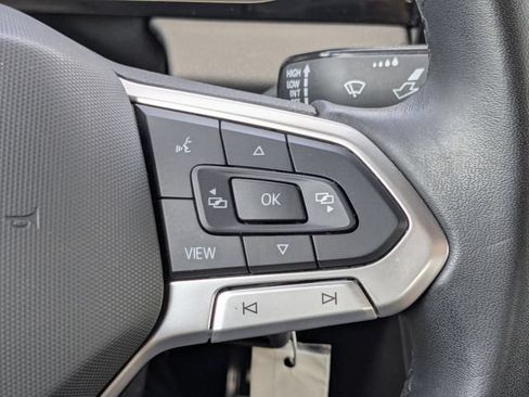 Used 2025 Volkswagen Jetta Sport FWD image 26