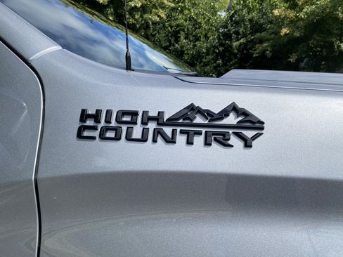 Used 2025 Chevrolet Silverado 1500 High Country w/ Technology Package AWD/4WD image 47