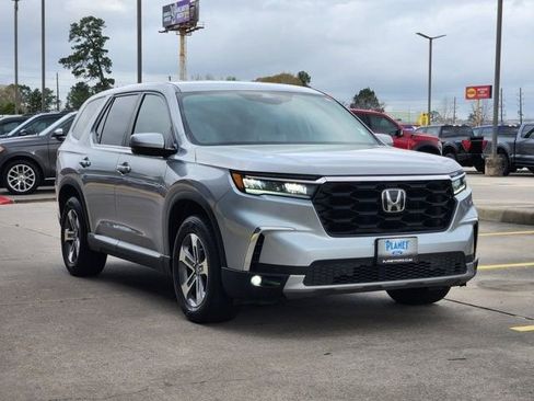 Used 2024 Honda Pilot EX-L image 3