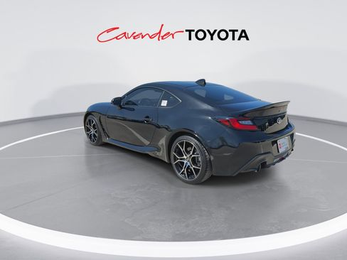 Used 2023 Toyota GR86 Premium image 6