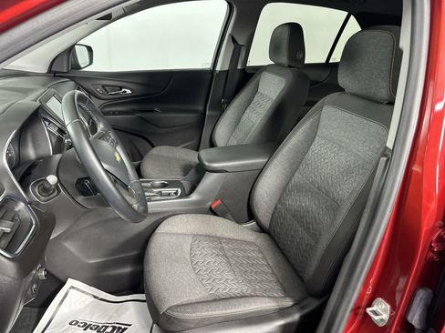 Used 2024 Chevrolet Equinox LT FWD image 7