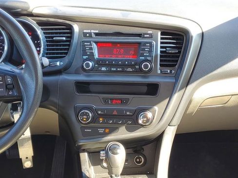 Used 2013 Kia Optima LX image 29