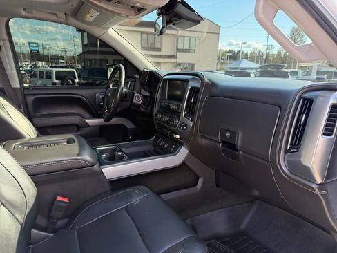 Used 2017 Chevrolet Silverado 1500 LTZ Z71 w/ LTZ Plus Package AWD/4WD image 40